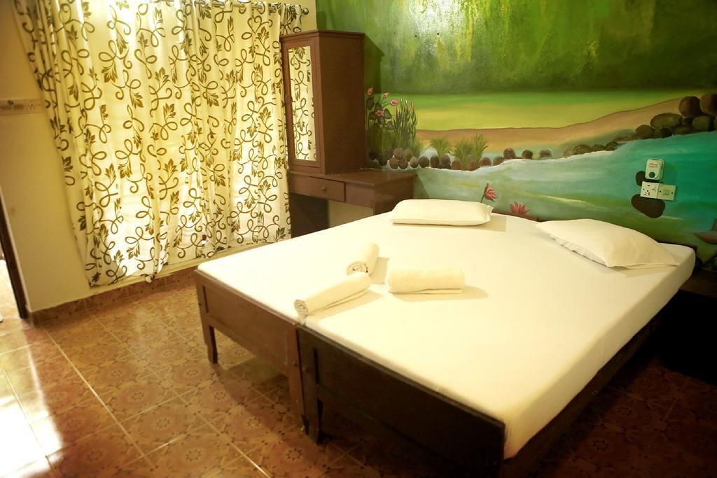Dolphin Bay Hotel Varkala Exterior photo